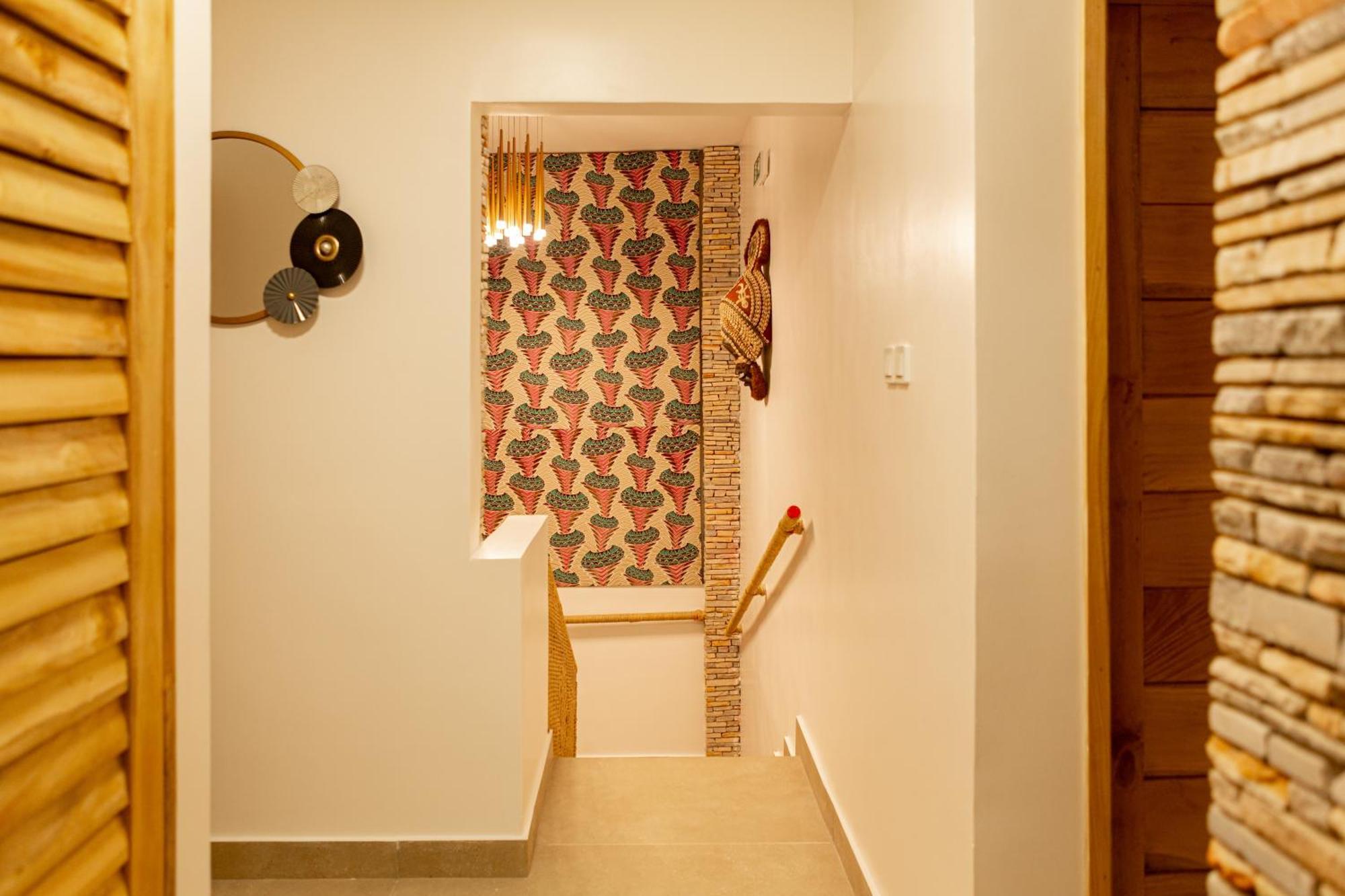 Le Kare Ebene Hotell Cotonou Exteriör bild
